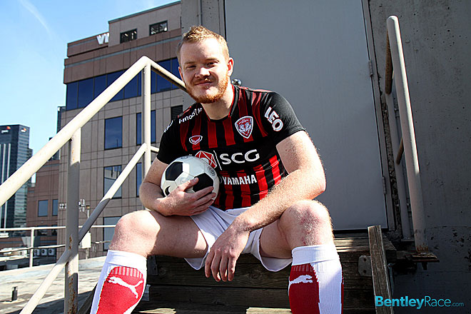 Aussie Red-Head, Beau, naked on the rooftop Image